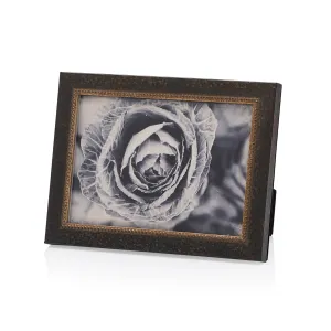 0075 (A D) BW Framed Cabbage