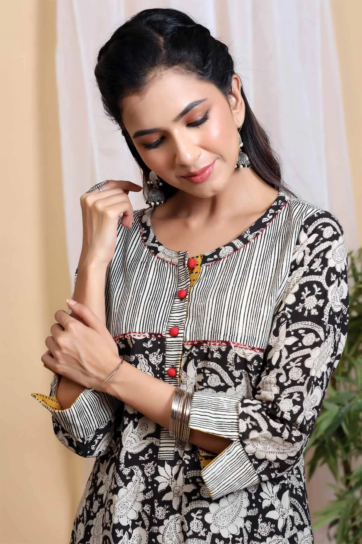 Bagru print kurta in black color