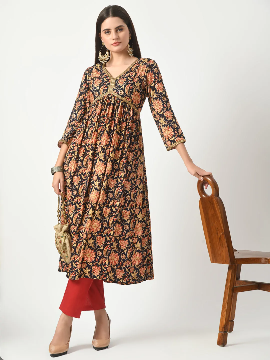 Blue Floral Printed Aliacut Kurta With Pant