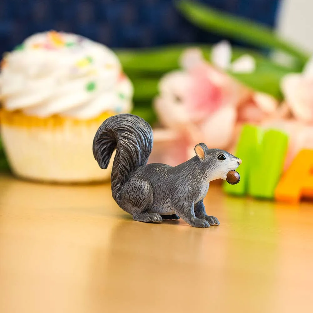 Safari Ltd. - Gray Squirrel