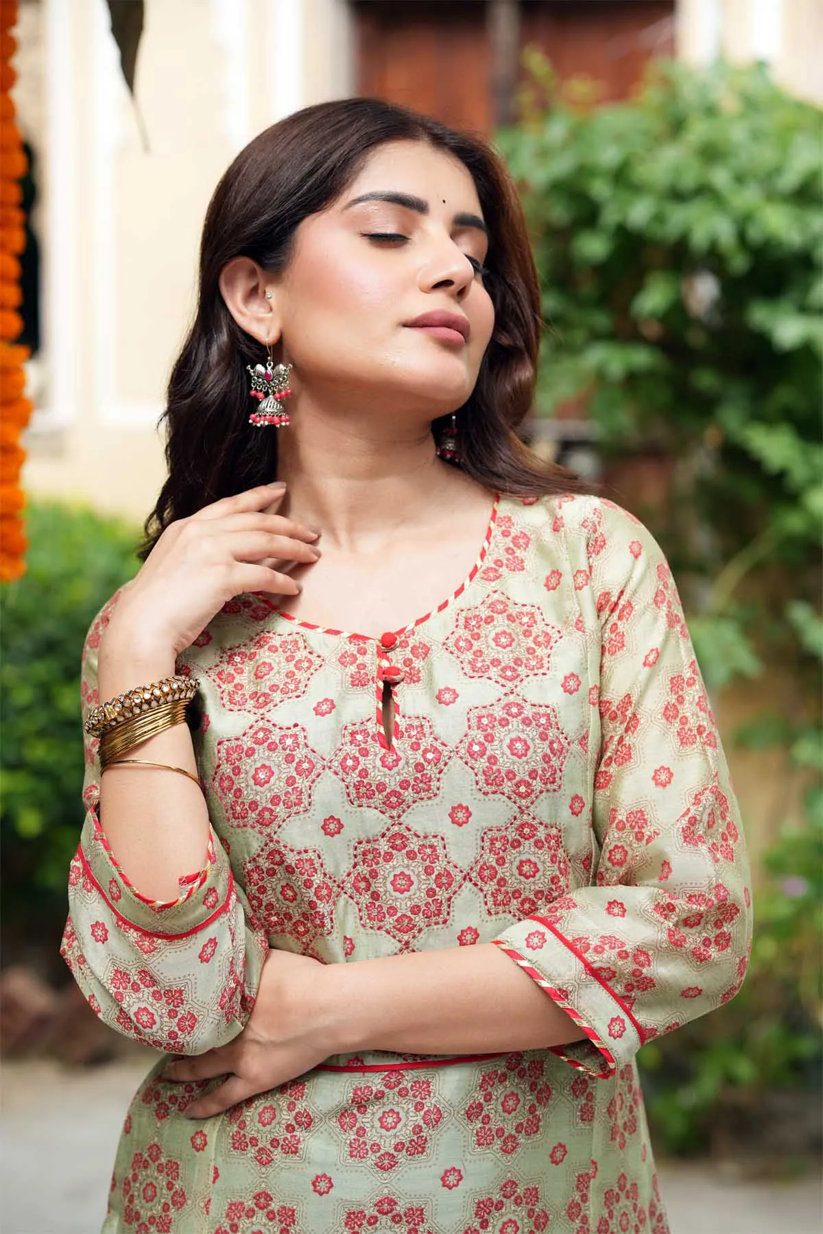 Straight Fit Olive Green Kurta In Printed Chanderi Fabric