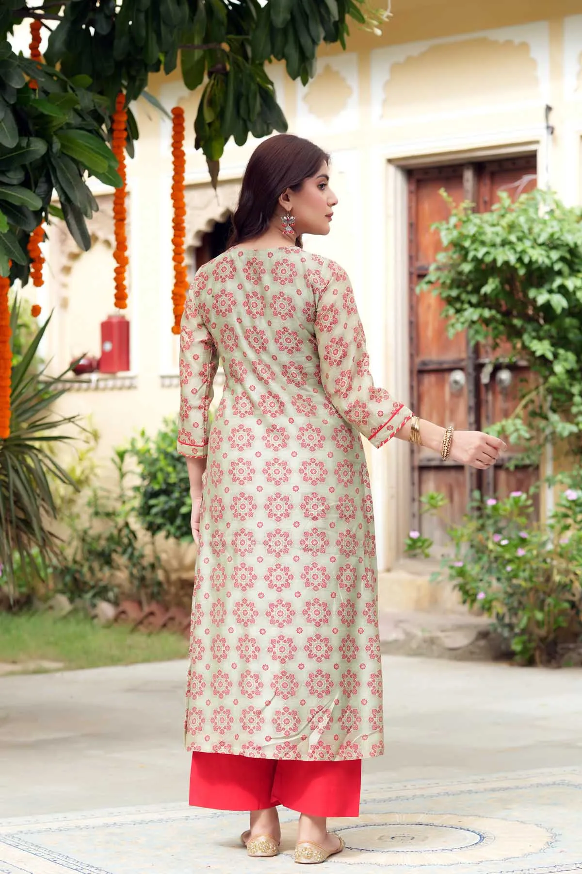 Straight Fit Olive Green Kurta In Printed Chanderi Fabric
