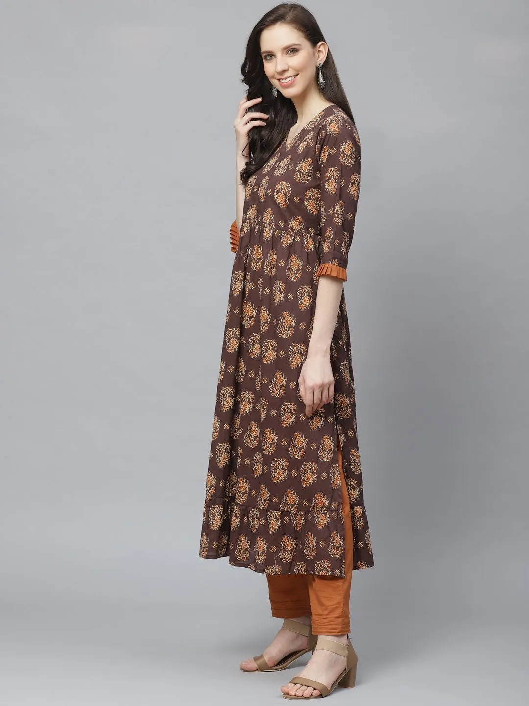 Women Brown Three-Quarter Sleeves Flared Kurta With Trouser